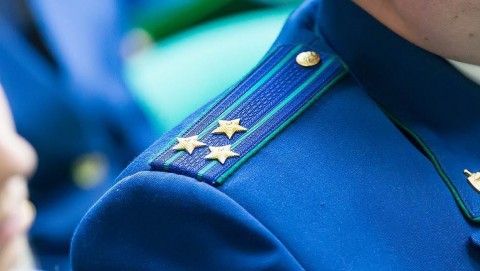 По требованию прокурора Ярского района муниципалитет ликвидирует несанкционированную свалку